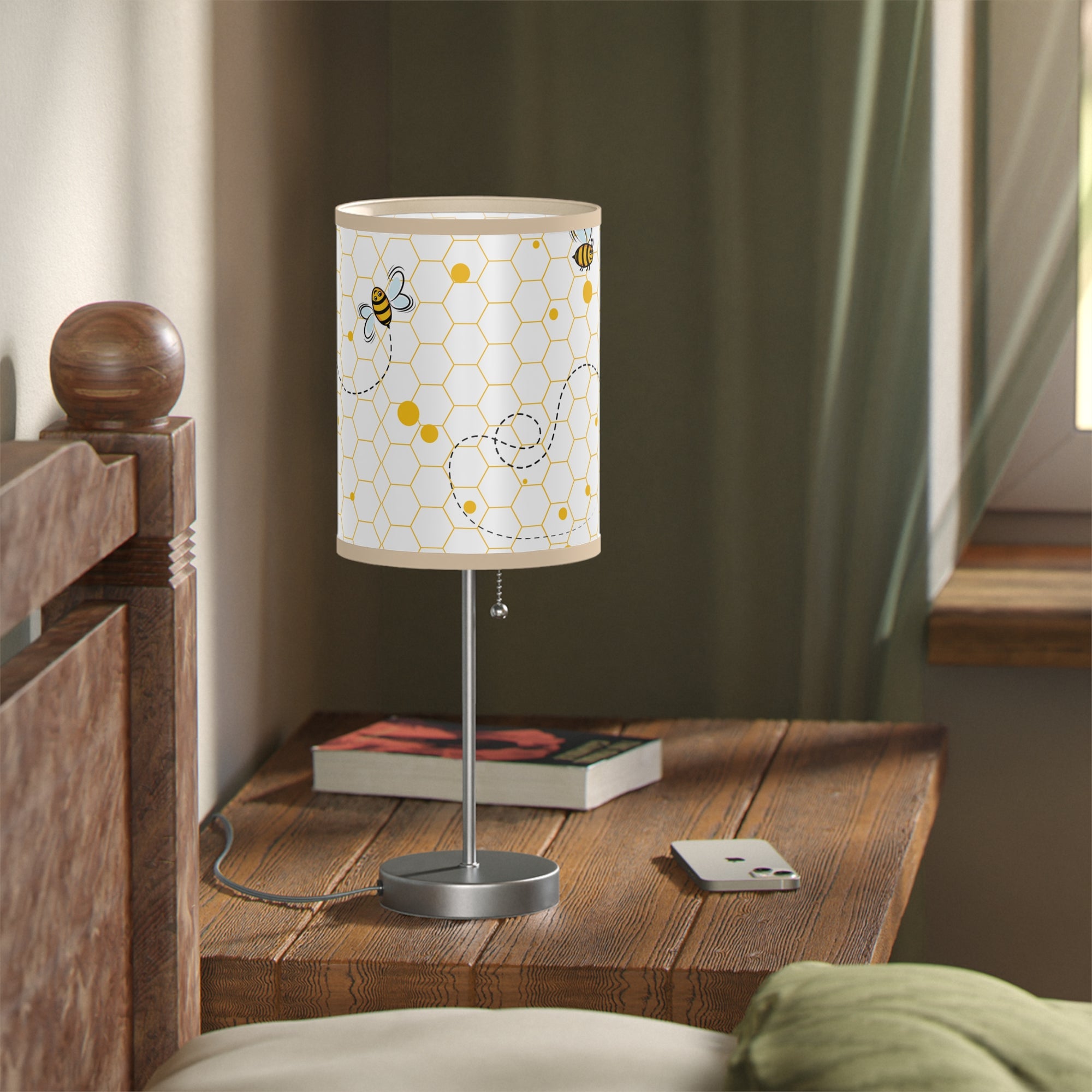 Chic Bee-Themed Table Lamp